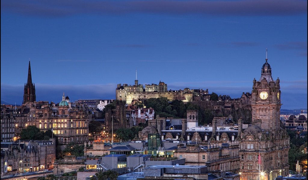 Обои ночь, огни, город, шотландия, эдинбург, calton hill, night, lights, the city, scotland, edinburgh разрешение 2048x1318 Загрузить