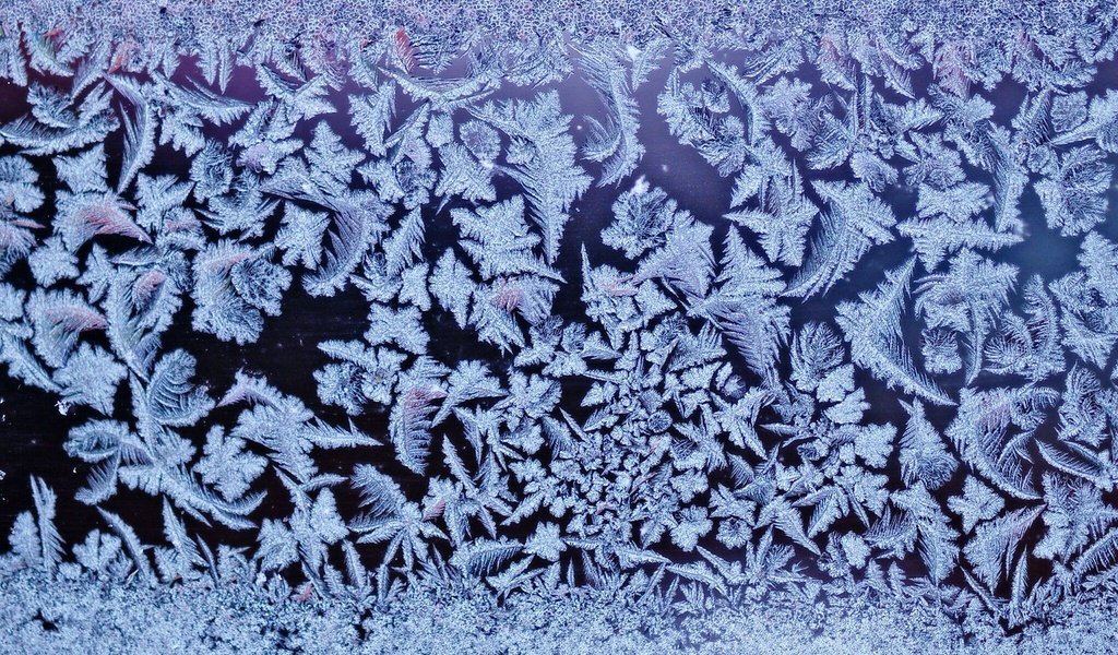 Обои рисунок, зима, узор, мороз, окно, стекло, haru gti, figure, winter, pattern, frost, window, glass разрешение 2000x1500 Загрузить