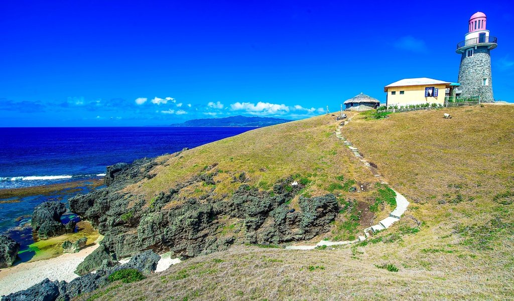 Обои природа, пейзаж, пляж, маяк, филиппины, баско батанес, nature, landscape, beach, lighthouse, philippines разрешение 5120x2880 Загрузить