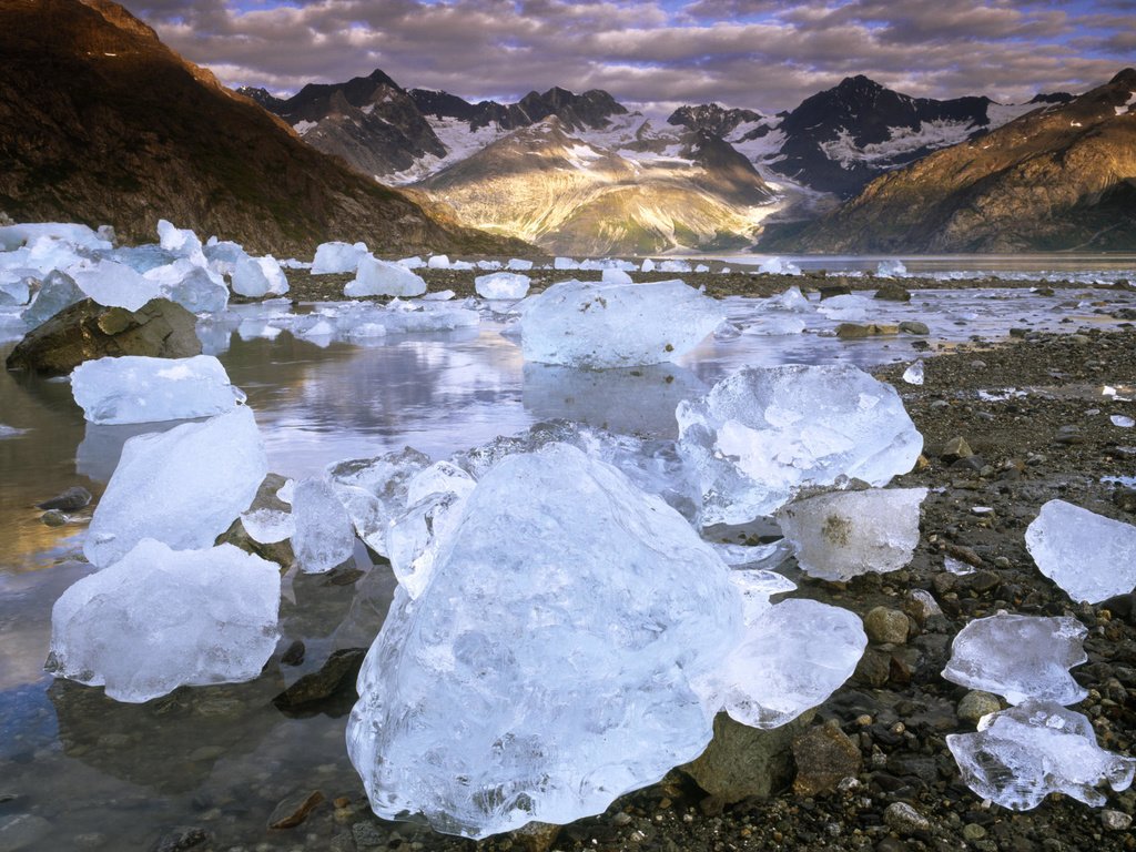 Обои горы, горизонт, лёд, куски, mountains, horizon, ice, pieces разрешение 2000x1333 Загрузить