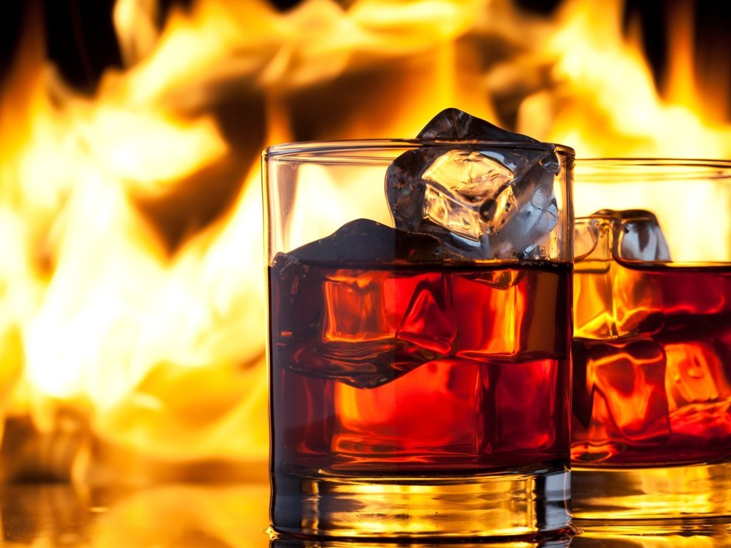 Обои напиток, огонь, лёд, бокалы, алкоголь, виски, drink, fire, ice, glasses, alcohol, whiskey разрешение 2880x1800 Загрузить