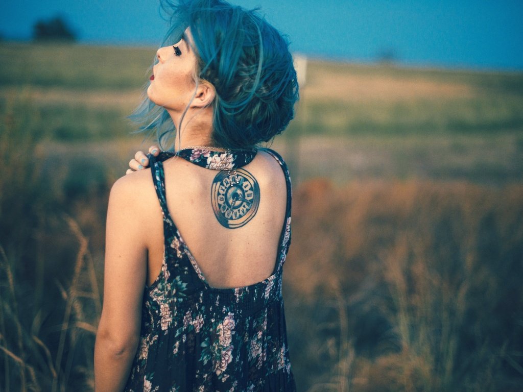 Обои тату, спина, татуировка, девушка. синие волосы, tattoo, back, girl. blue hair разрешение 4000x2670 Загрузить