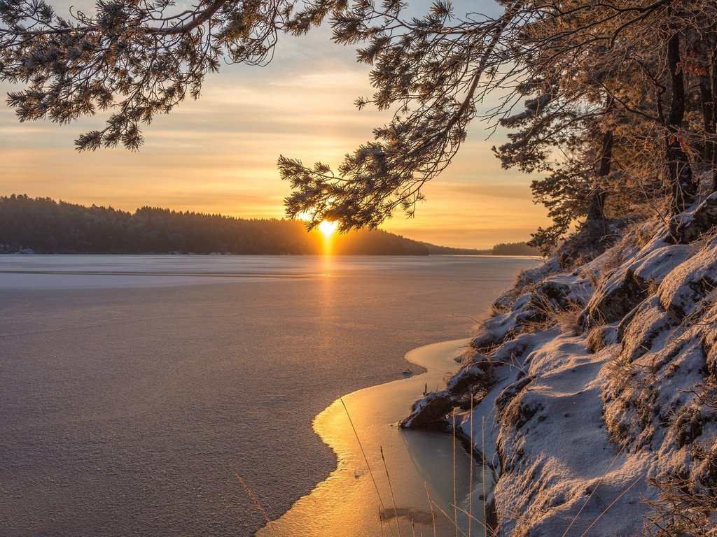 Обои озеро, зима, утро, рассвет, швеция, швеции, lake, winter, morning, dawn, sweden разрешение 2048x1365 Загрузить