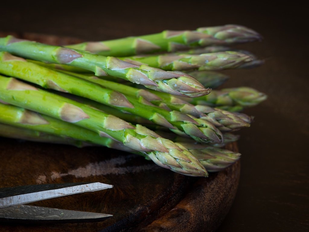 Обои зеленая, овощи, спаржа, green, vegetables, asparagus разрешение 3000x2003 Загрузить