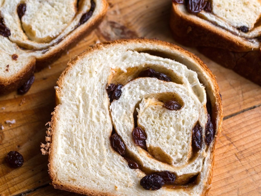 Обои хлеб, выпечка, сдоба, изюм, bread, cakes, muffin, raisins разрешение 2048x1152 Загрузить