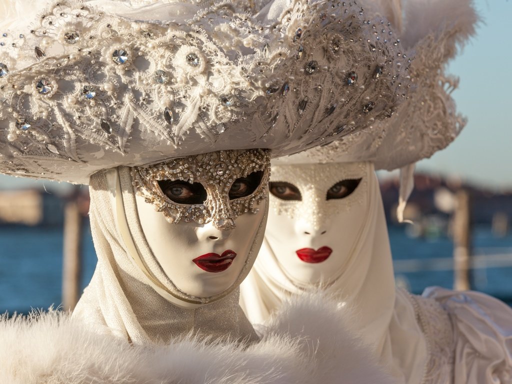 Обои венеция, костюмы, шляпы, маски, карнавал, venice, costumes, hats, mask, carnival разрешение 3000x1963 Загрузить