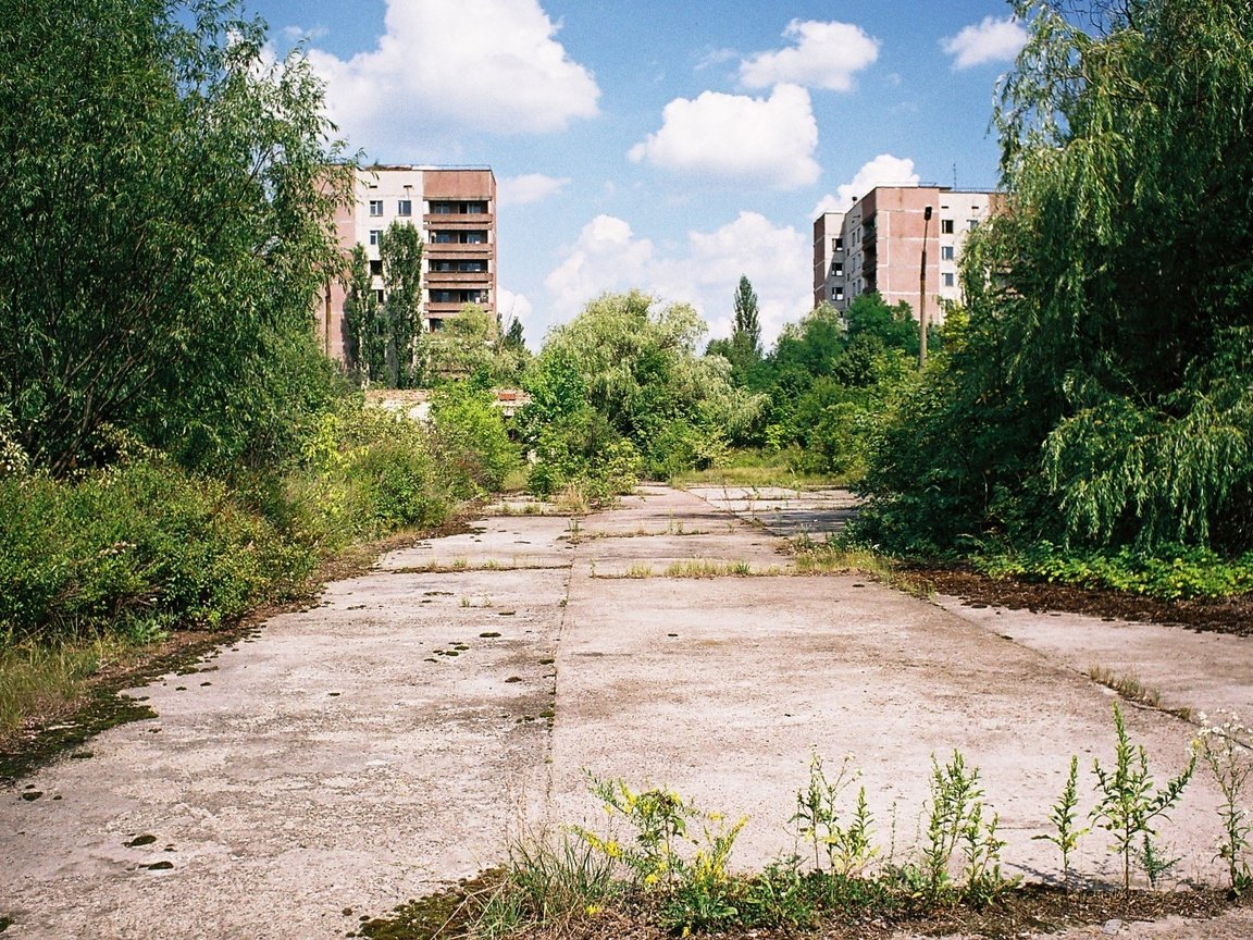 Обои разруха, улицы, припять, мертвый город, devastation, street, pripyat, dead city разрешение 2243x1465 Загрузить