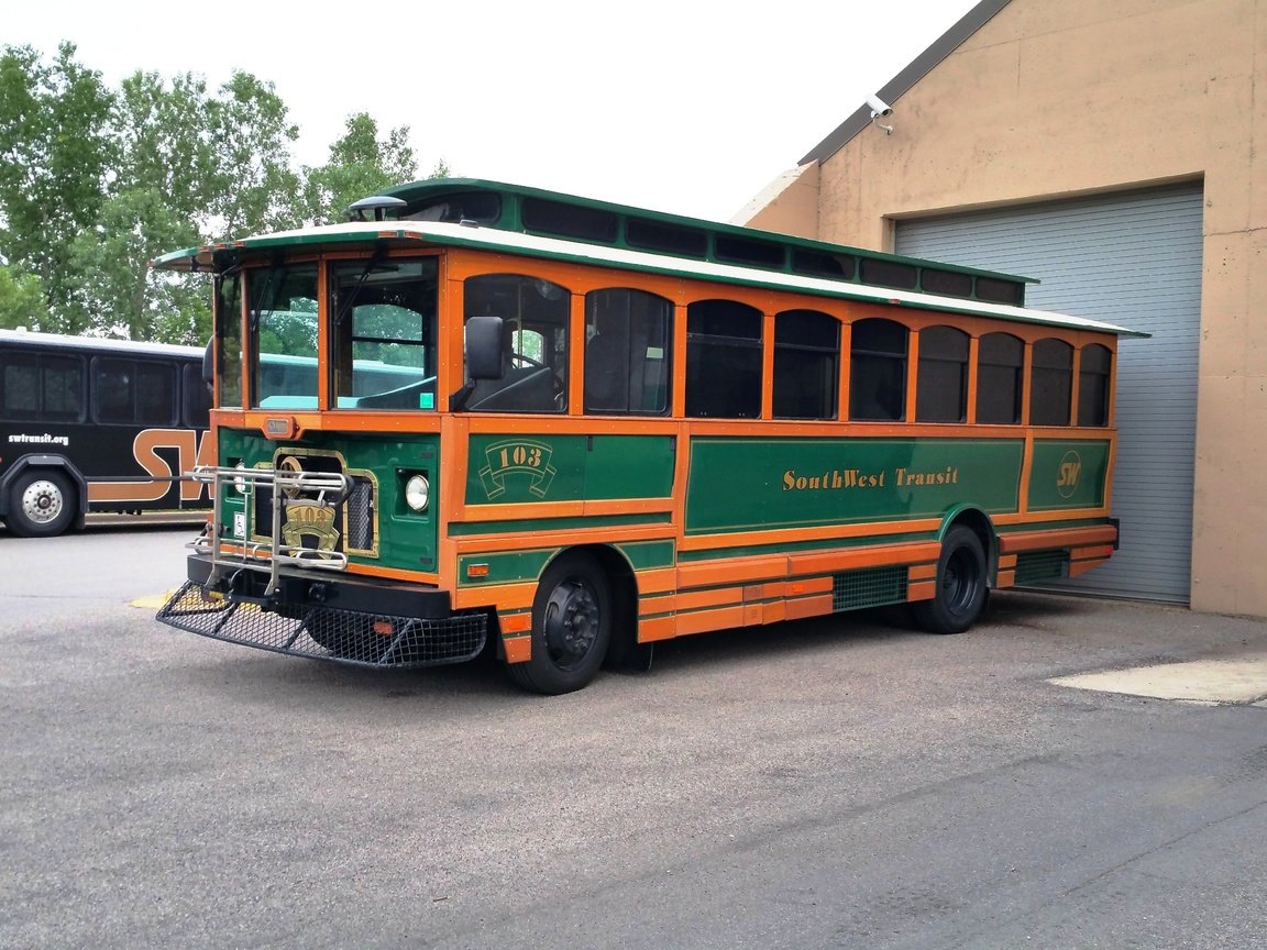 Обои bus-trolley разрешение 5312x2988 Загрузить