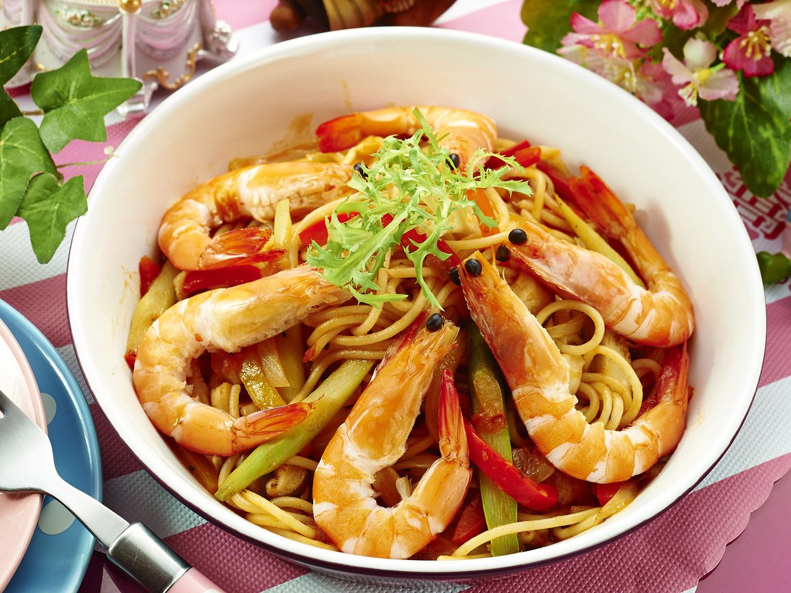 Обои овощи, морепродукты, креветки, паста, vegetables, seafood, shrimp, pasta разрешение 2048x1363 Загрузить