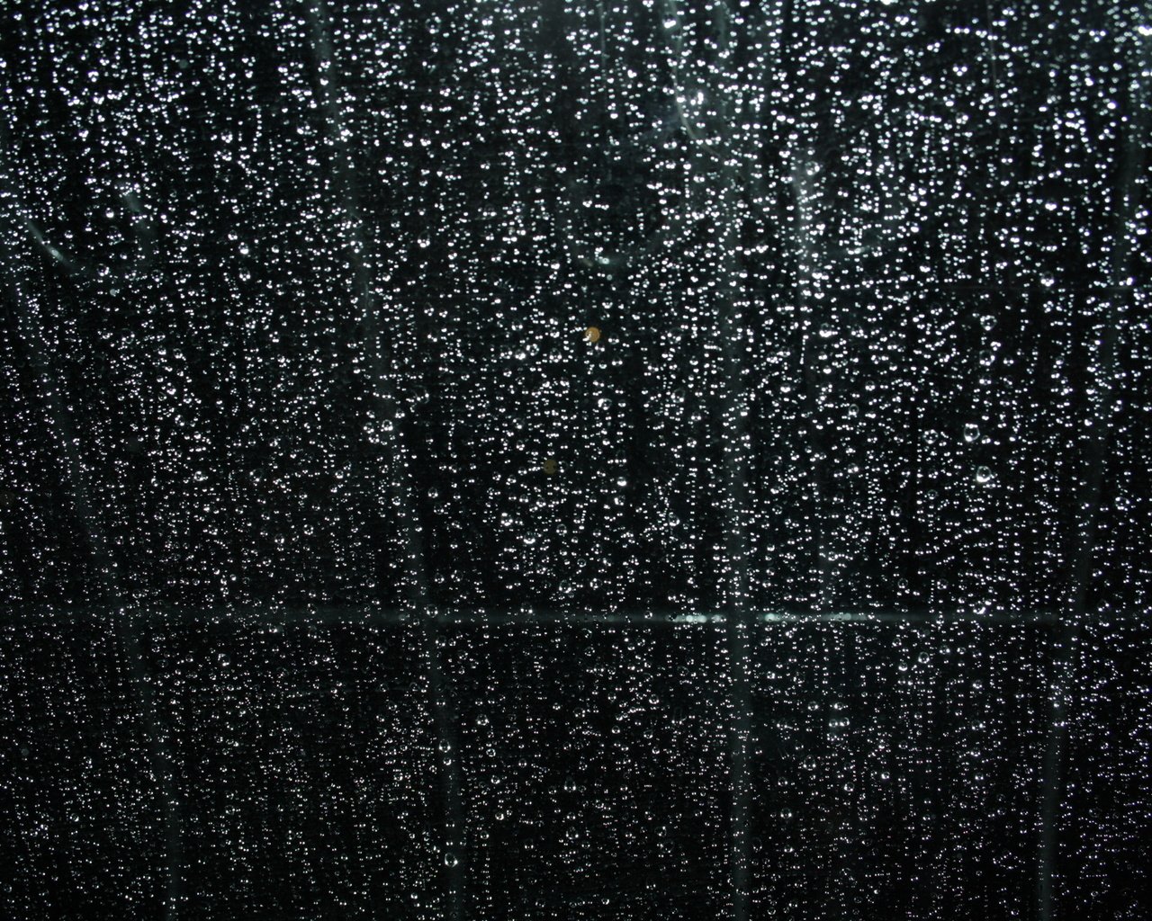 Обои ночь, вода, капли, дождь, окно, стекло, night, water, drops, rain, window, glass разрешение 2560x1600 Загрузить