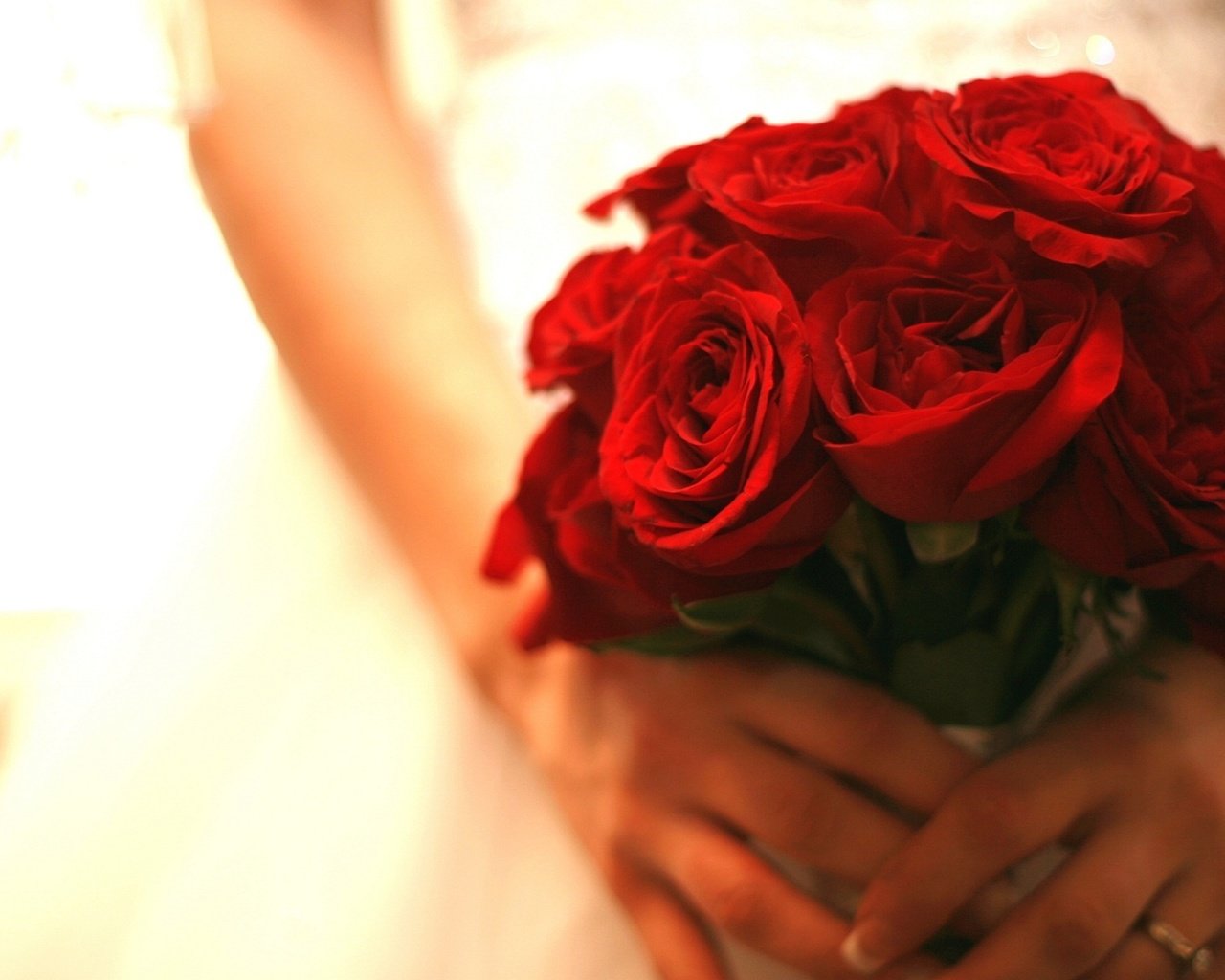 Обои цветы, розы, красный, букет, свадьба, flowers, roses, red, bouquet, wedding разрешение 1920x1200 Загрузить