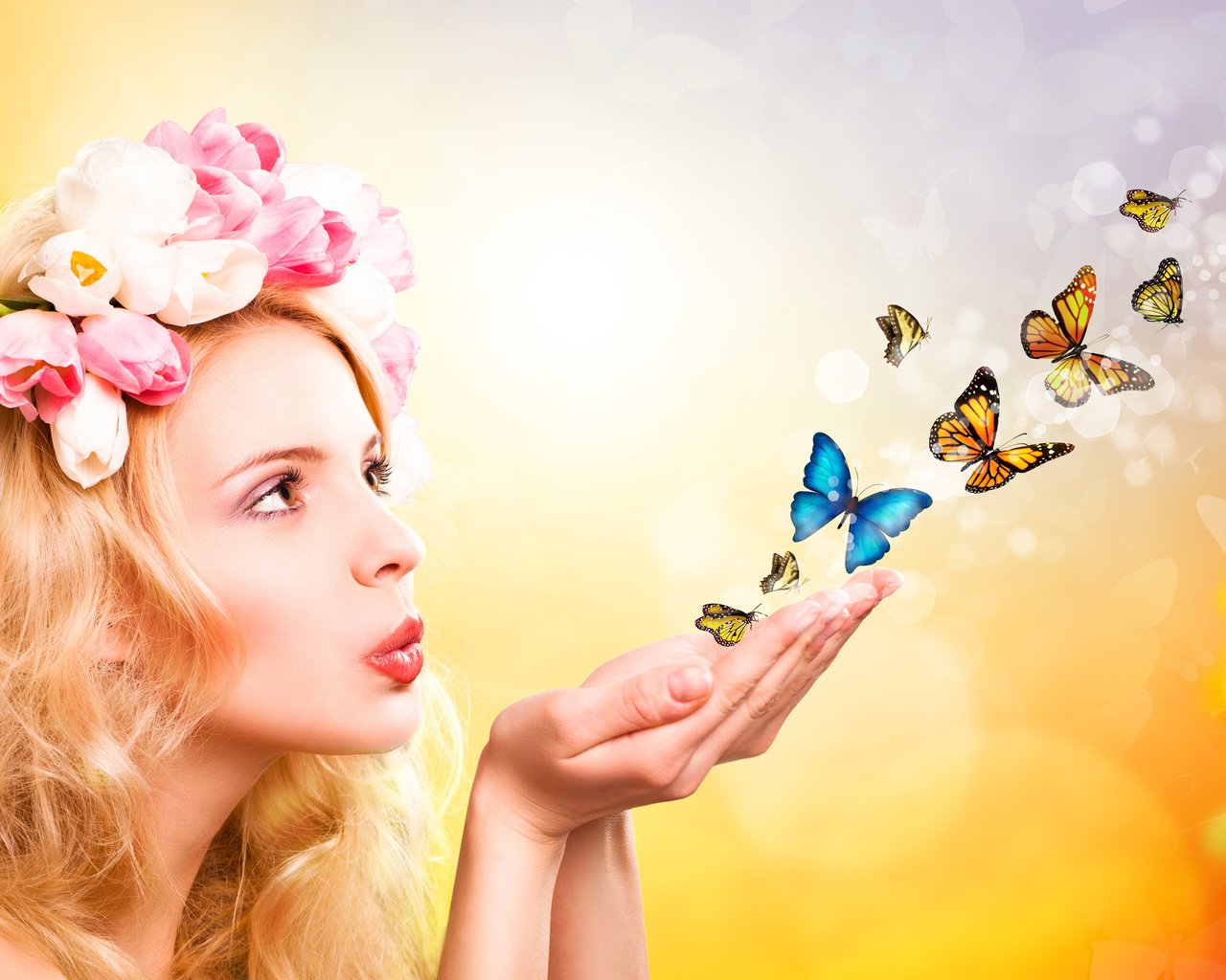 Обои цветы, девушка, бабочки, ладони, летят, flowers, girl, butterfly, palm, fly разрешение 2560x1600 Загрузить