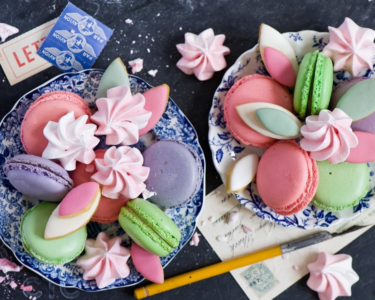 Обои сладкое, печенье, макарун, безе, sweet, cookies, macaron, meringue разрешение 2000x1322 Загрузить