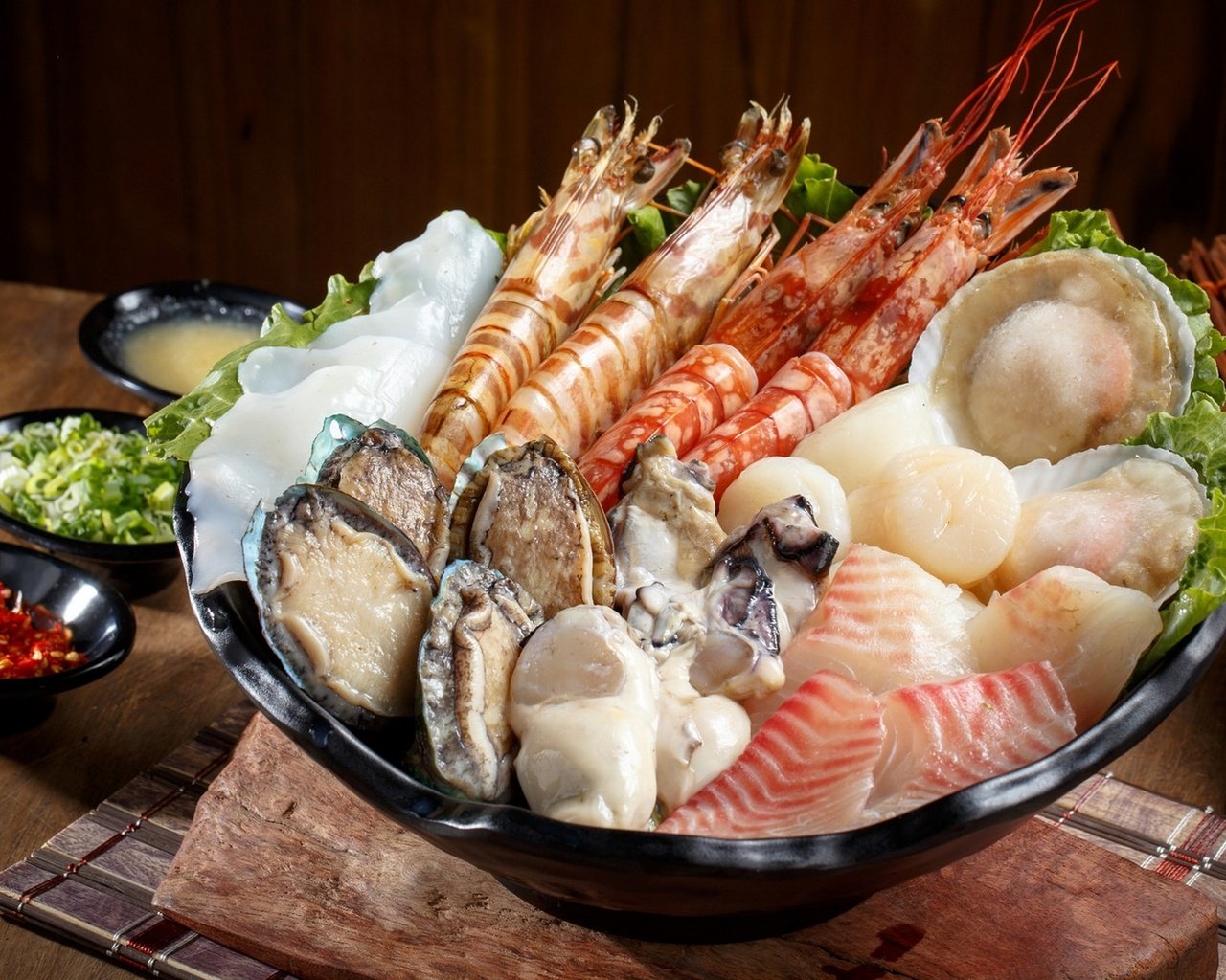 Обои рыба, морепродукты, креветки, моллюски, fish, seafood, shrimp, shellfish разрешение 1920x1279 Загрузить