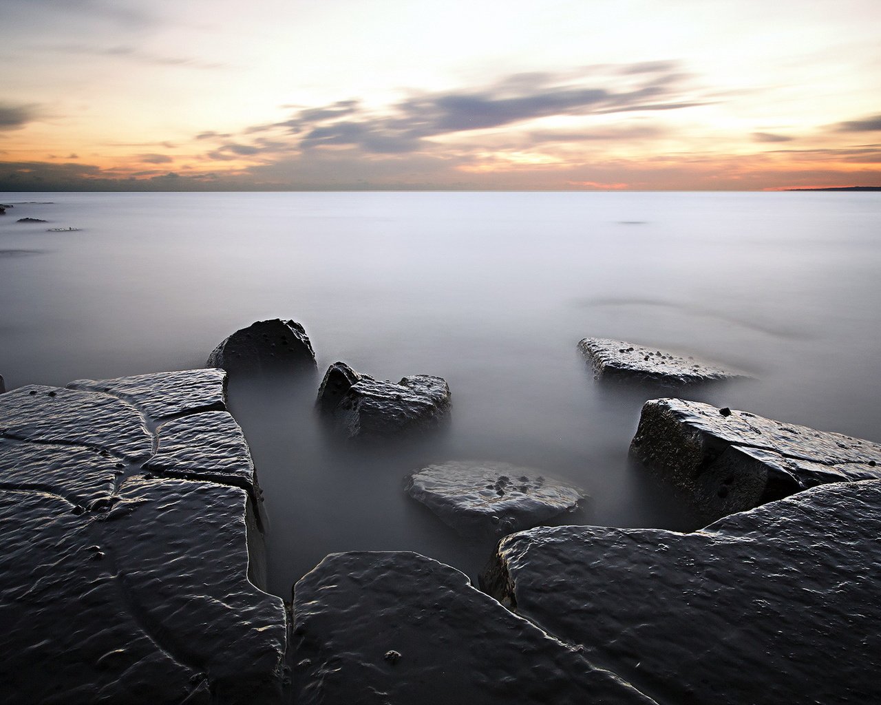 Обои небо, скалы, берег, пейзаж, море, горизонт, the sky, rocks, shore, landscape, sea, horizon разрешение 1920x1200 Загрузить