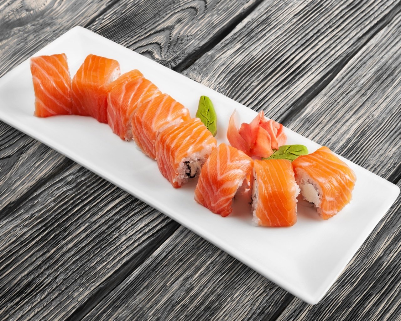 Обои суши, роллы, японская кухня, sushi, rolls, japanese cuisine разрешение 2880x1800 Загрузить