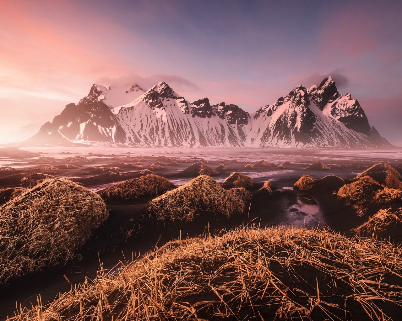 Обои горы, камни, закат, тучи, исландия, вестрахорн, mountains, stones, sunset, clouds, iceland, westerhorn разрешение 4896x3264 Загрузить