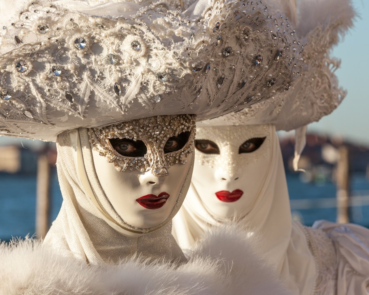 Обои венеция, костюмы, шляпы, маски, карнавал, venice, costumes, hats, mask, carnival разрешение 3000x1963 Загрузить