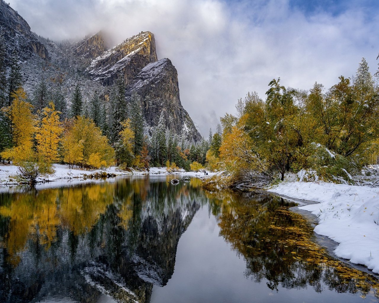 Обои река, горы, river, mountains разрешение 2047x1263 Загрузить