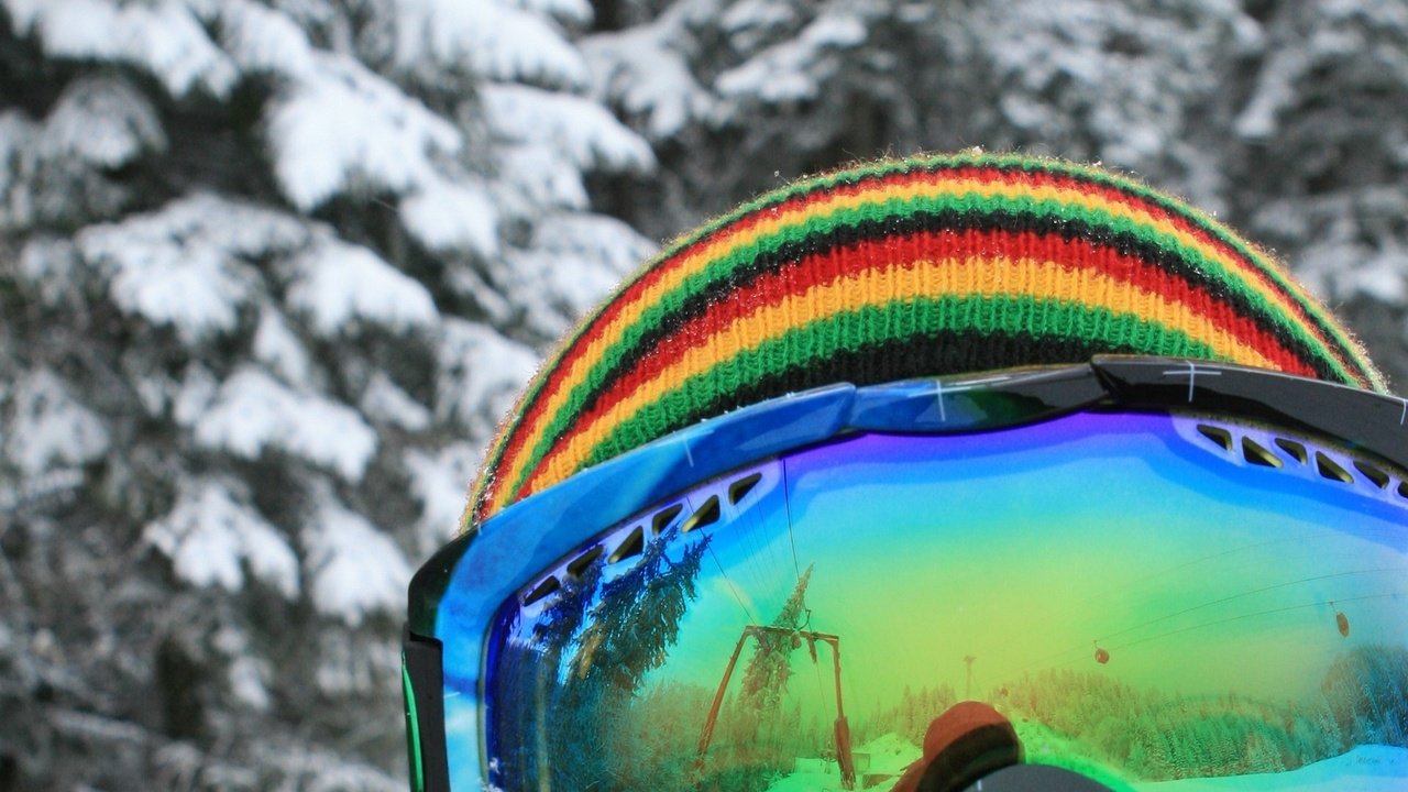 Обои снег, цвета, зима, стиль, очки, сноуборд, шапка, snow, color, winter, style, glasses, snowboard, hat разрешение 1920x1200 Загрузить