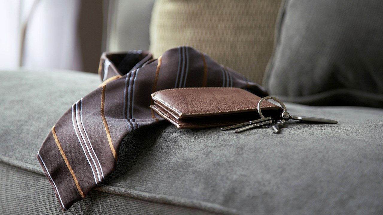 Обои галстук, ключи, аксессуары, бумажник, портмоне, кошелек, tie, keys, accessories, wallet разрешение 1920x1200 Загрузить