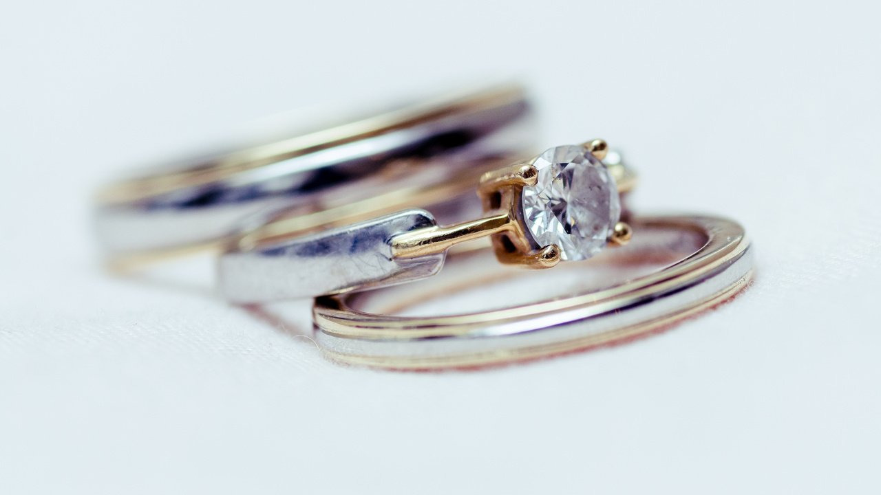 Обои камень, кольца, обручальные, stone, ring, wedding разрешение 2048x1356 Загрузить