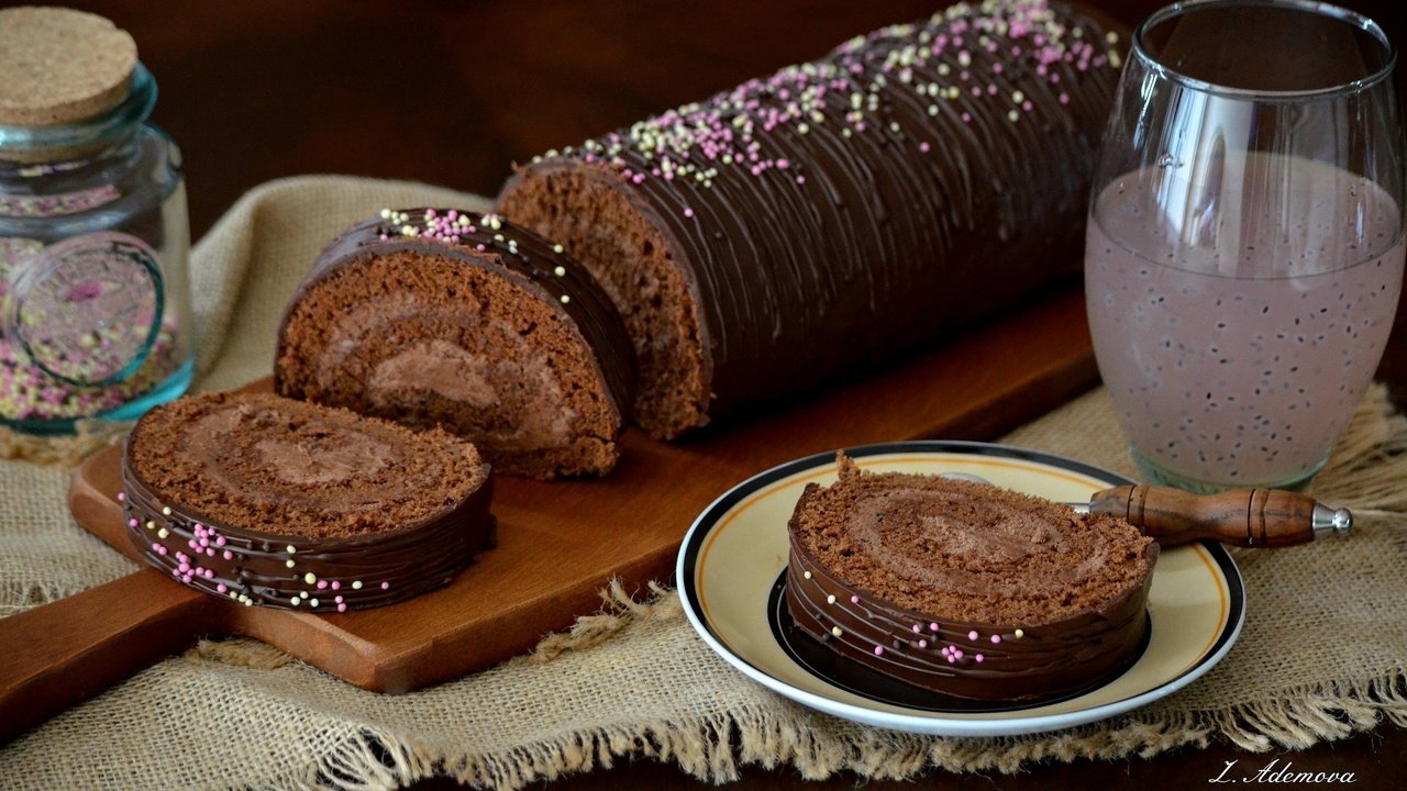 Обои шоколад, сладкое, десерт, рулет, сок, шоколадный рулет, chocolate, sweet, dessert, roll, juice, chocolate roll разрешение 2048x1357 Загрузить