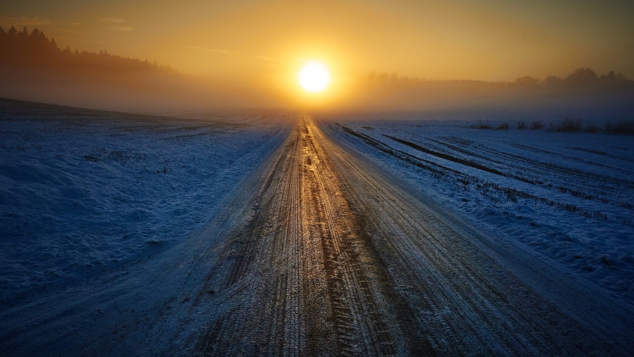 Обои дорога, снег, природа, закат, зима, горизонт, road, snow, nature, sunset, winter, horizon разрешение 2880x1920 Загрузить