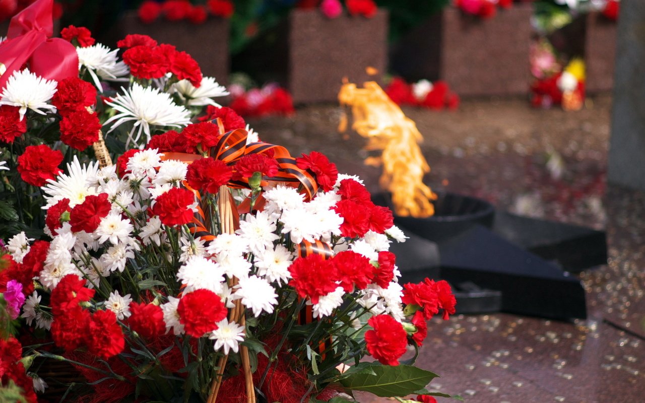 Обои день победы, 9 мая, вечный огонь, victory day, may 9, eternal flame разрешение 2838x2008 Загрузить