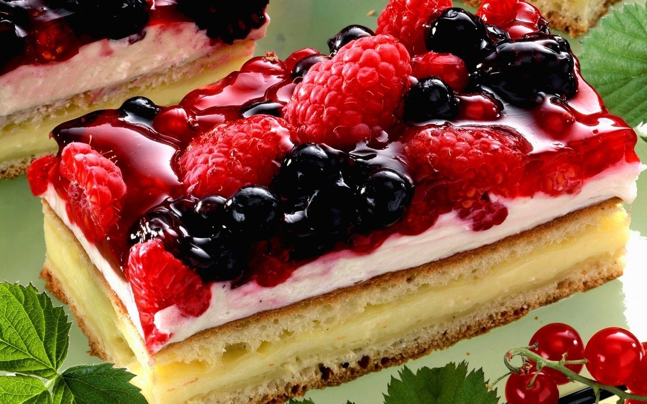 Обои малина, красная смородина, cheesecake., raspberry, red currant разрешение 2048x1536 Загрузить