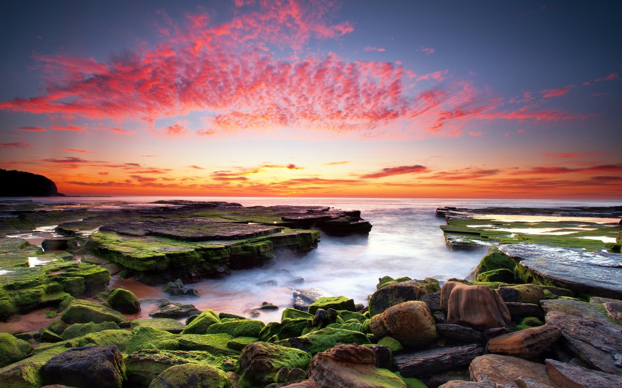 Обои облака, вода, камни, закат, водоросли, clouds, water, stones, sunset, algae разрешение 2048x1365 Загрузить