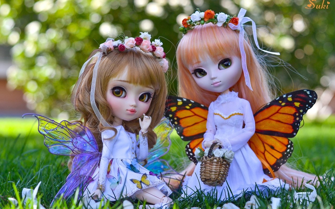 Обои крылья, фея, девочки, венок, куклы, wings, fairy, girls, wreath, doll разрешение 2025x1332 Загрузить