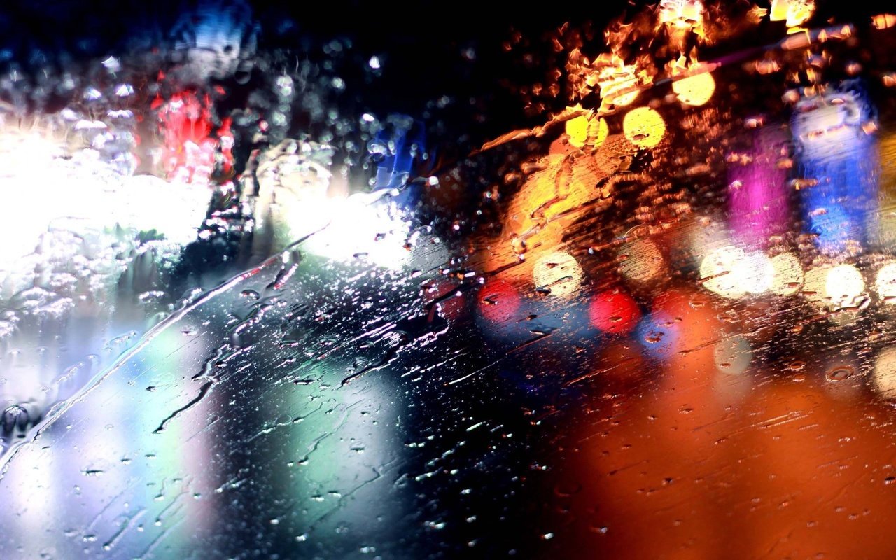 Обои огни, капли, дождь, стекло, капли воды, капли дождя, lights, drops, rain, glass, water drops, raindrops разрешение 1920x1200 Загрузить