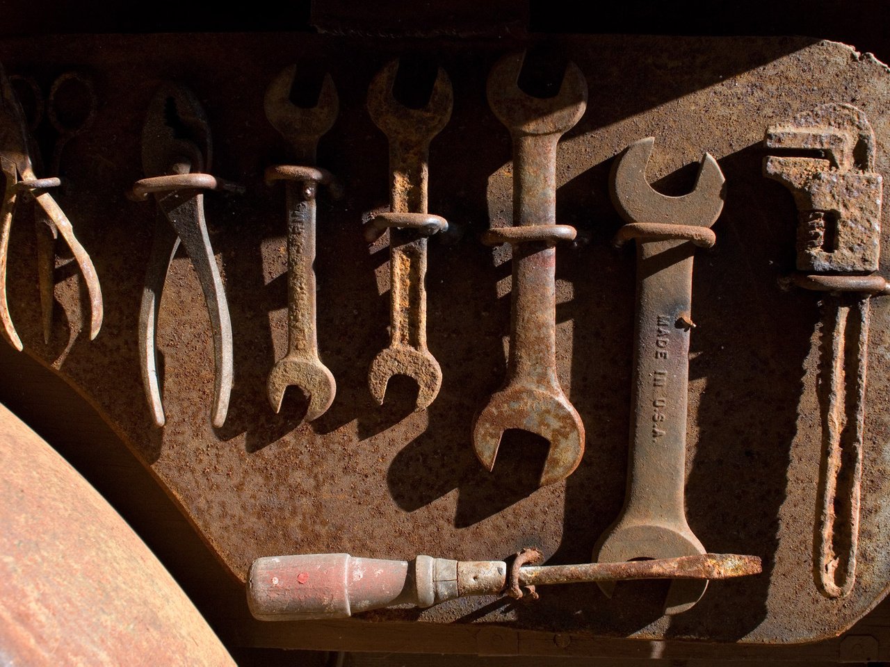 Обои инструменты, ржавчина, ключи, crafts, craftsman, tools, rust, keys разрешение 1920x1200 Загрузить