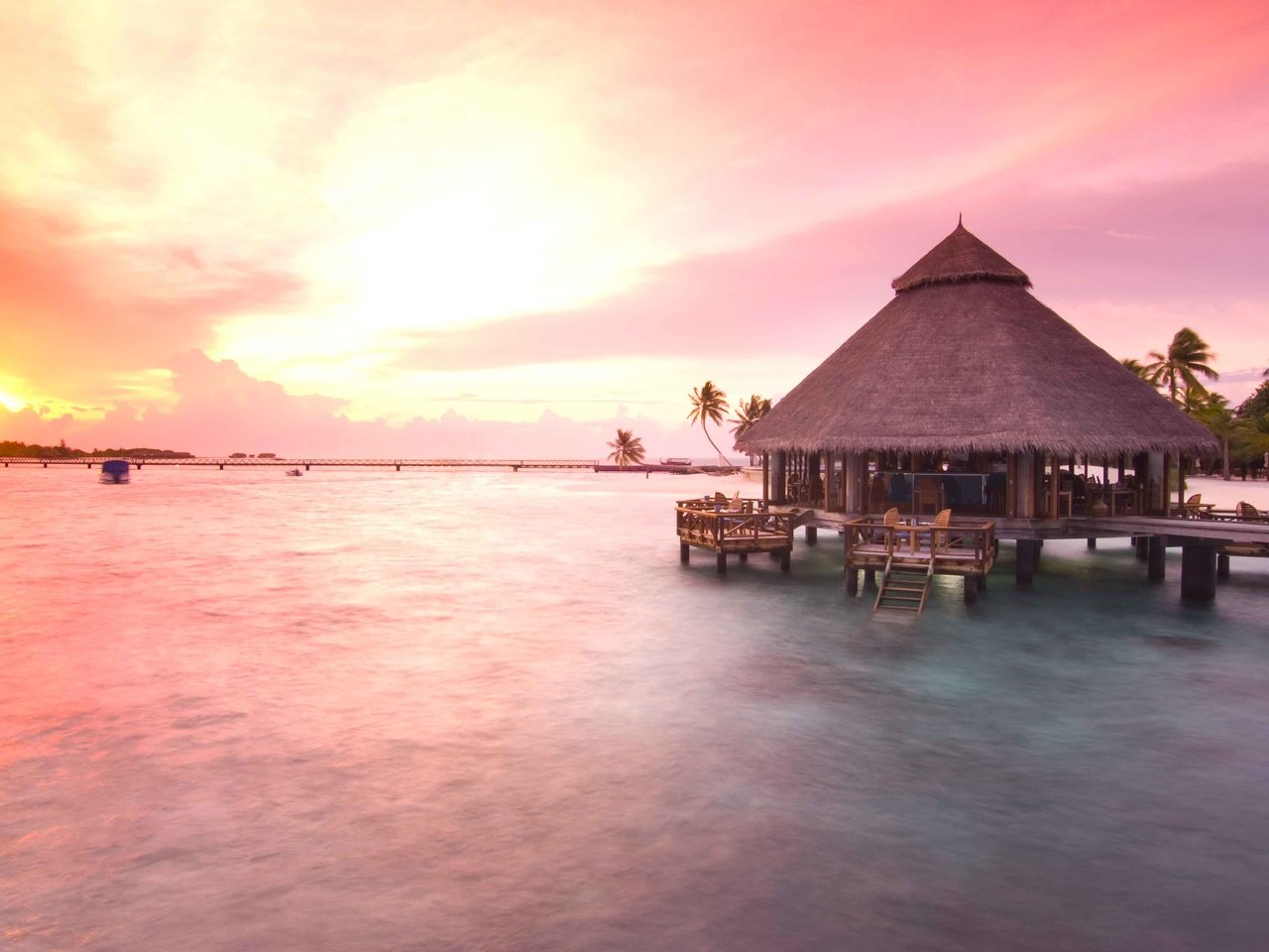 Обои закат, бунгало, тропики, мальдивы, sunset, bungalow, tropics, the maldives разрешение 4228x2732 Загрузить