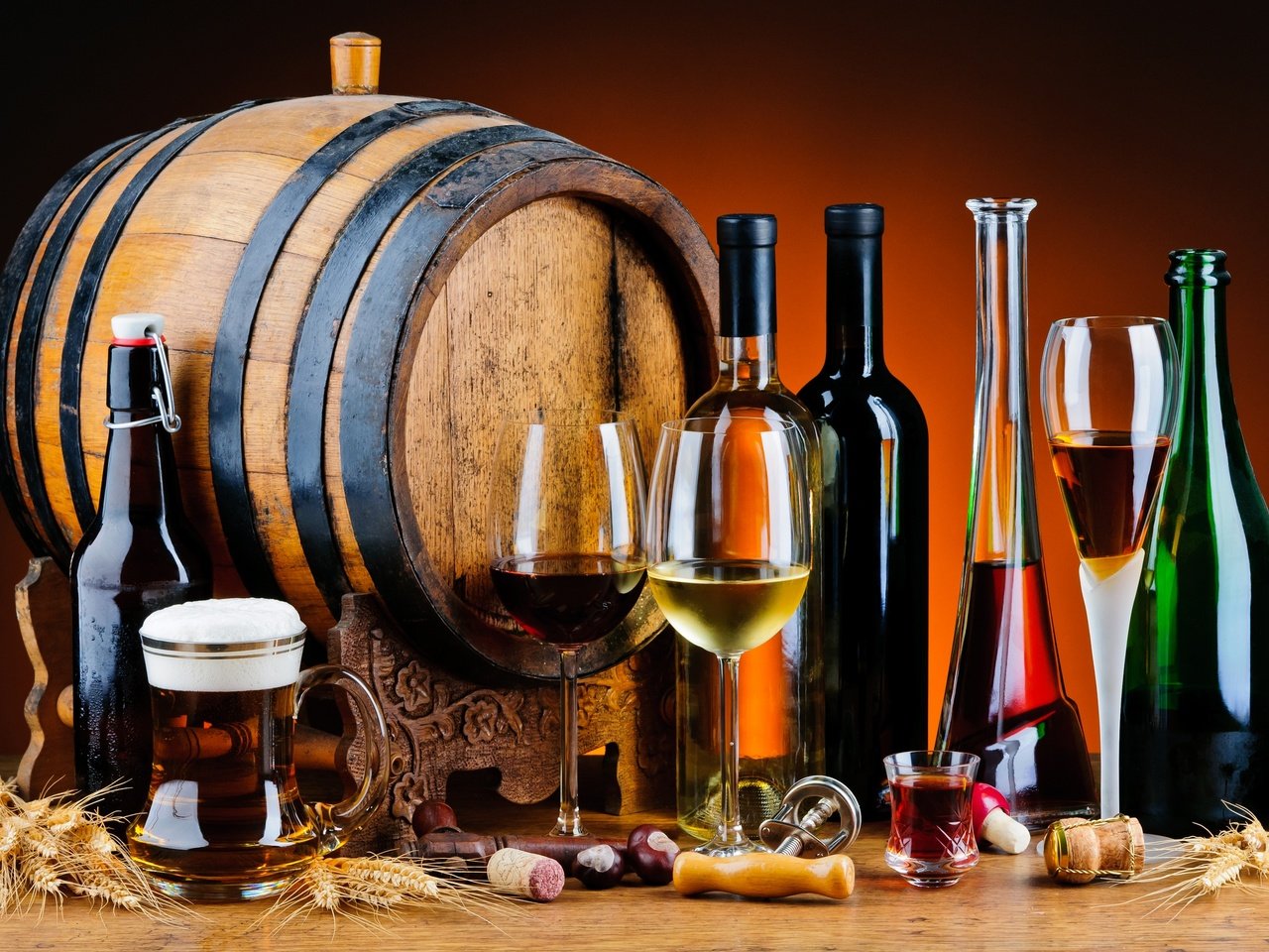 Обои вино, напитки, пиво, бутылки, бочка, алкоголь, wine, drinks, beer, bottle, barrel, alcohol разрешение 2880x1913 Загрузить