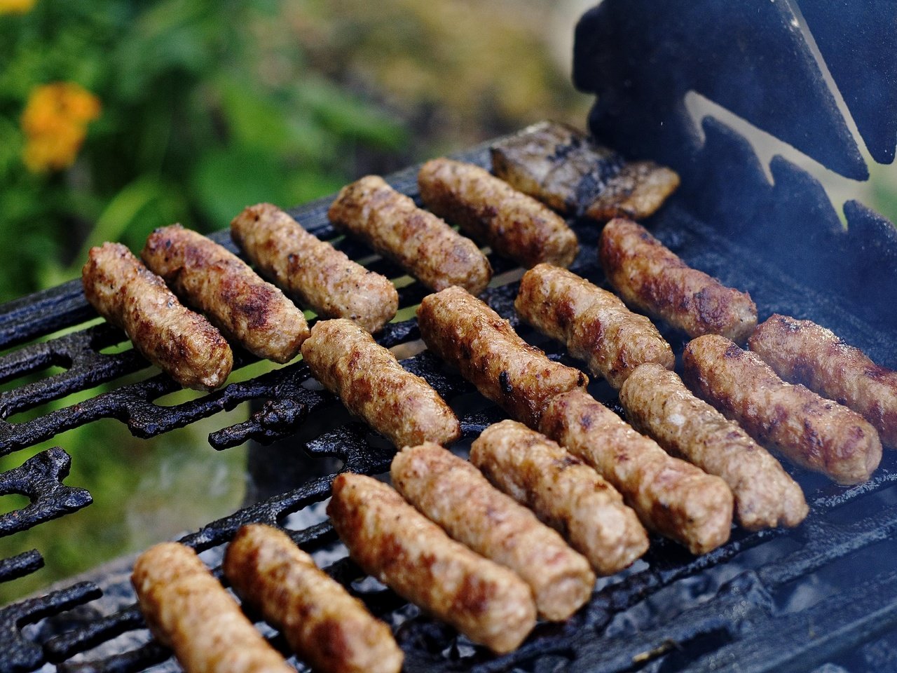 Обои мясо, гриль, колбаски, барбекю, meat, grill, sausages, bbq разрешение 3888x2592 Загрузить