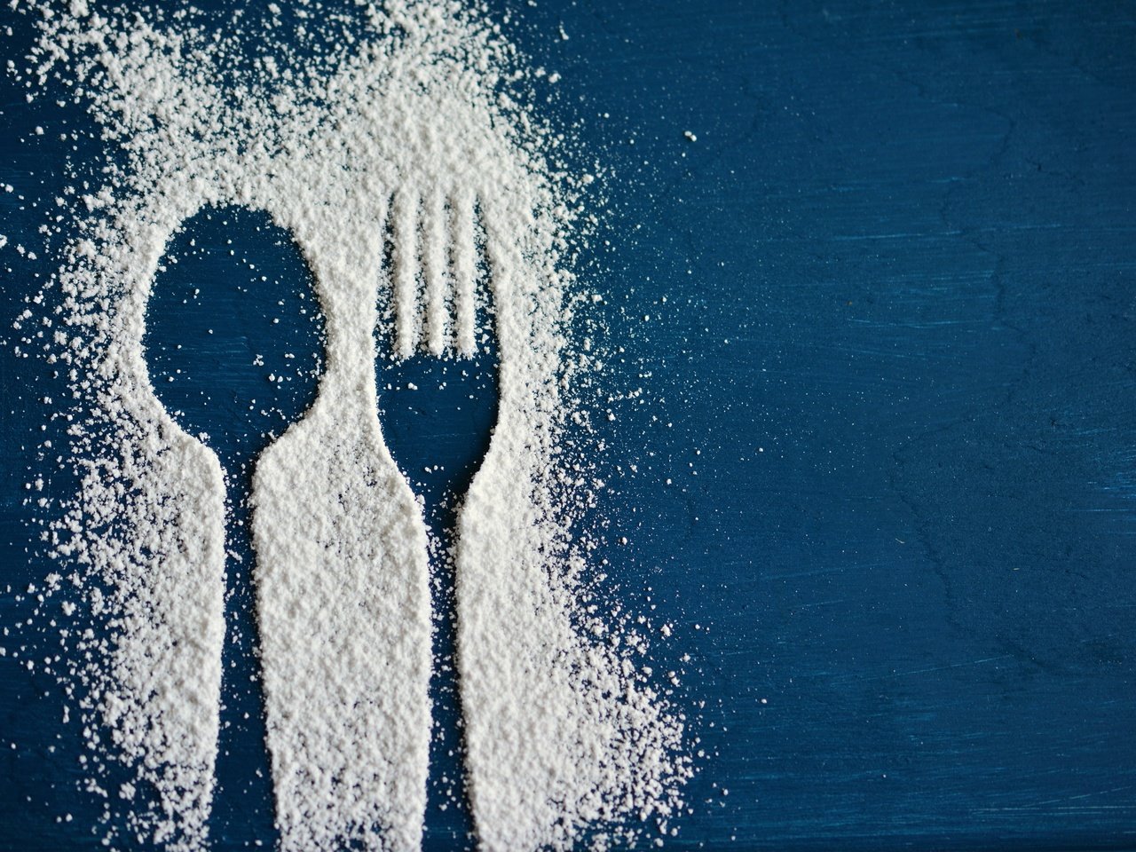 Обои фон, вилка, силуэт, ложка, мука, background, plug, silhouette, spoon, flour разрешение 6000x4000 Загрузить