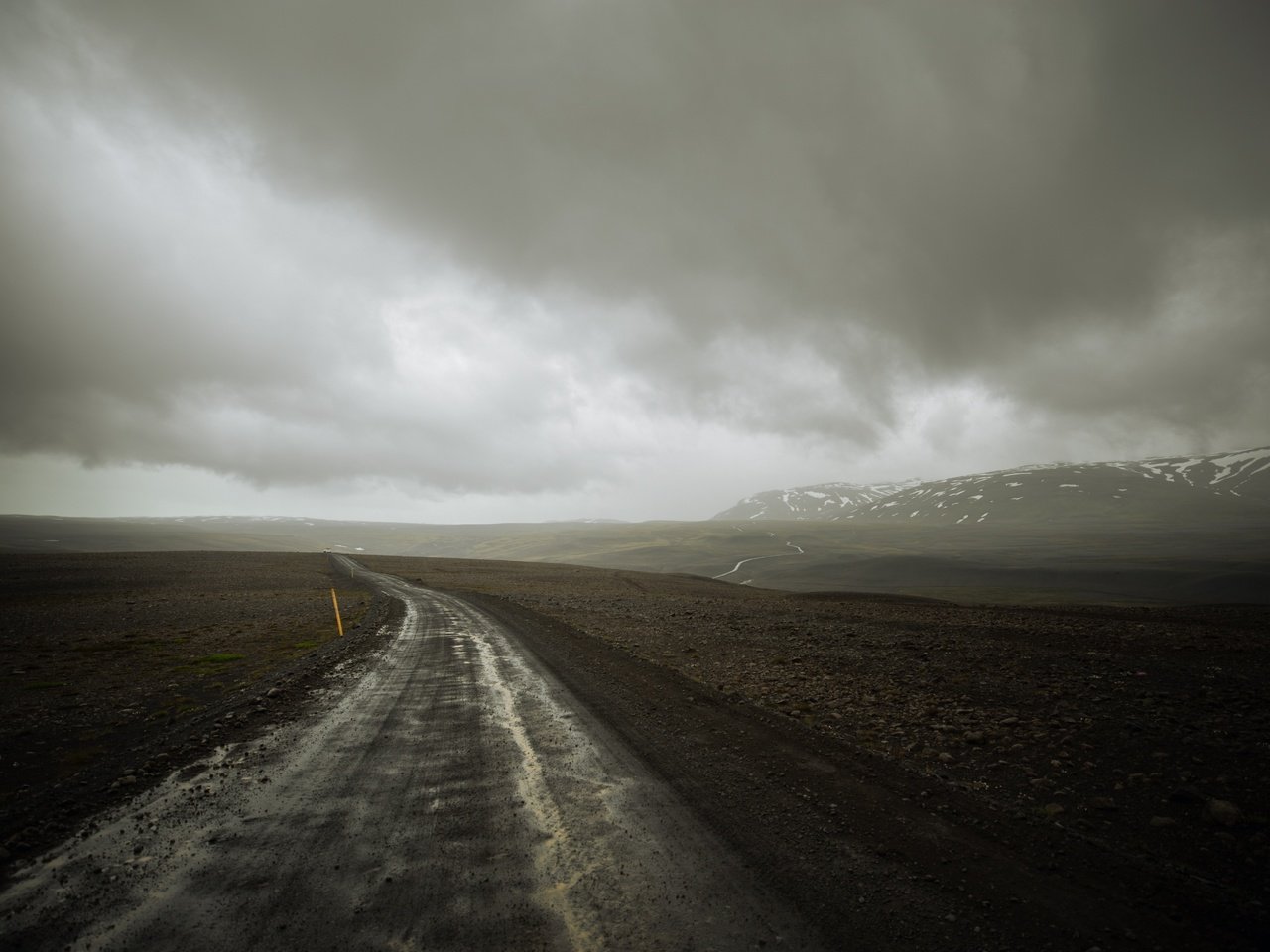 Обои дорога, облака, природа, пейзаж, гора, исландия, road, clouds, nature, landscape, mountain, iceland разрешение 5826x3884 Загрузить