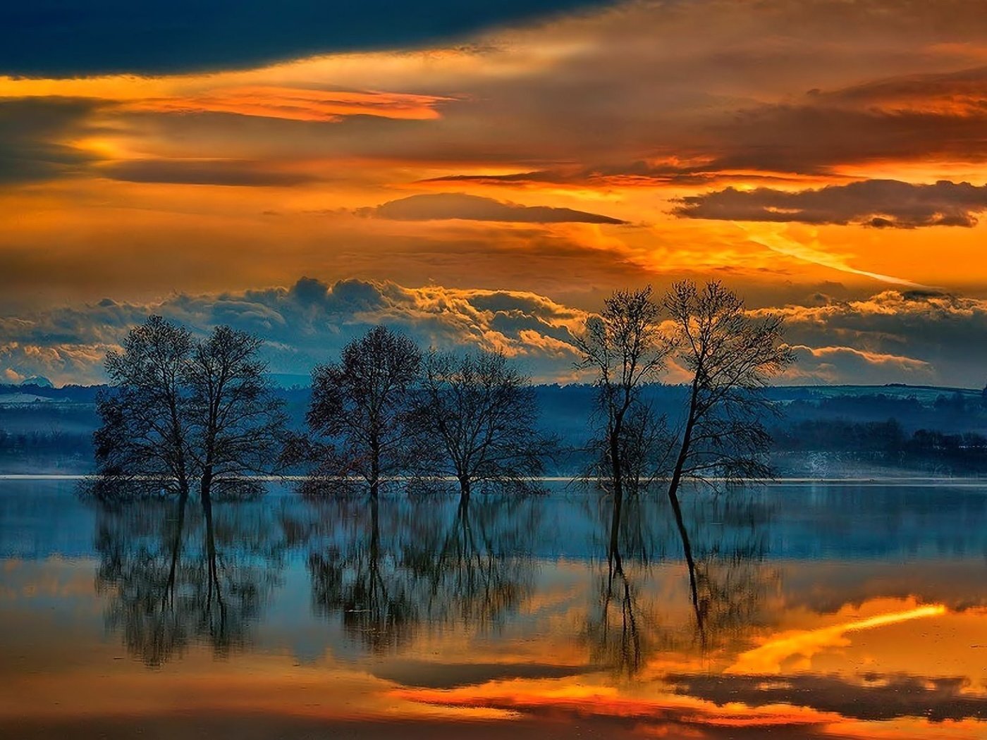 Обои деревья, вечер, озеро, закат, отражение, trees, the evening, lake, sunset, reflection разрешение 1920x1200 Загрузить