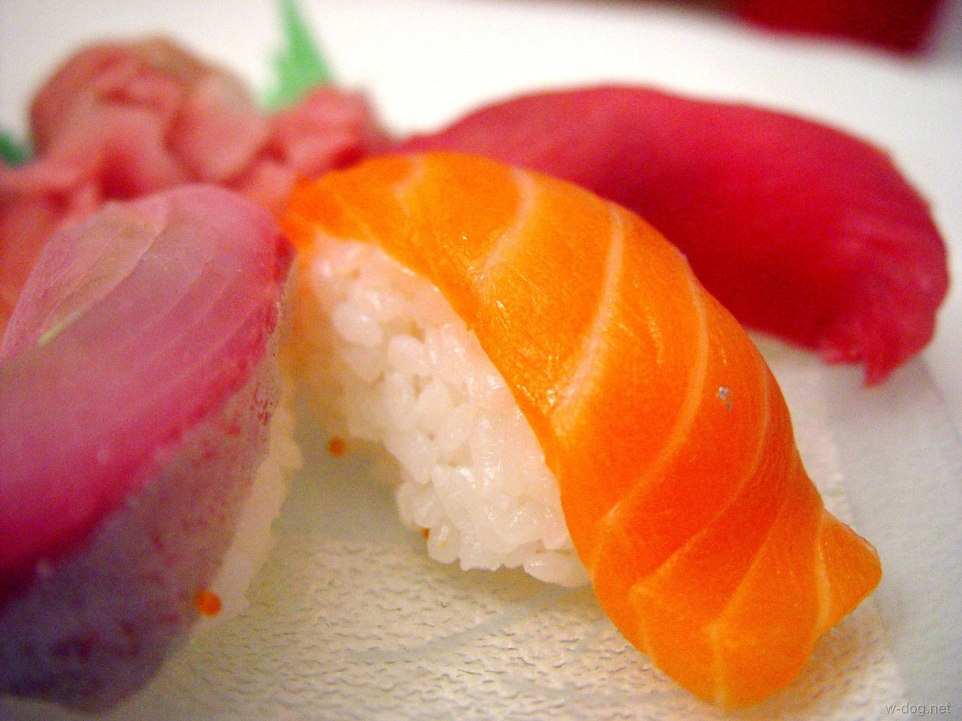 Обои рыба, рис, суши, морепродукты, fish, figure, sushi, seafood разрешение 1920x1440 Загрузить