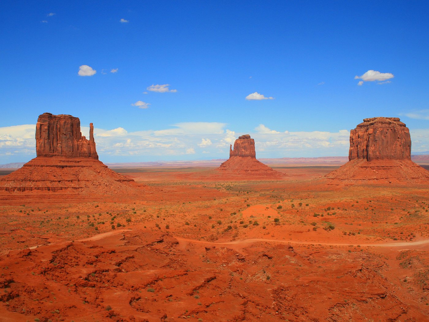 Обои небо, облака, скалы, природа, пейзаж, каньон, долина монументов, the sky, clouds, rocks, nature, landscape, canyon, monument valley разрешение 2560x1600 Загрузить