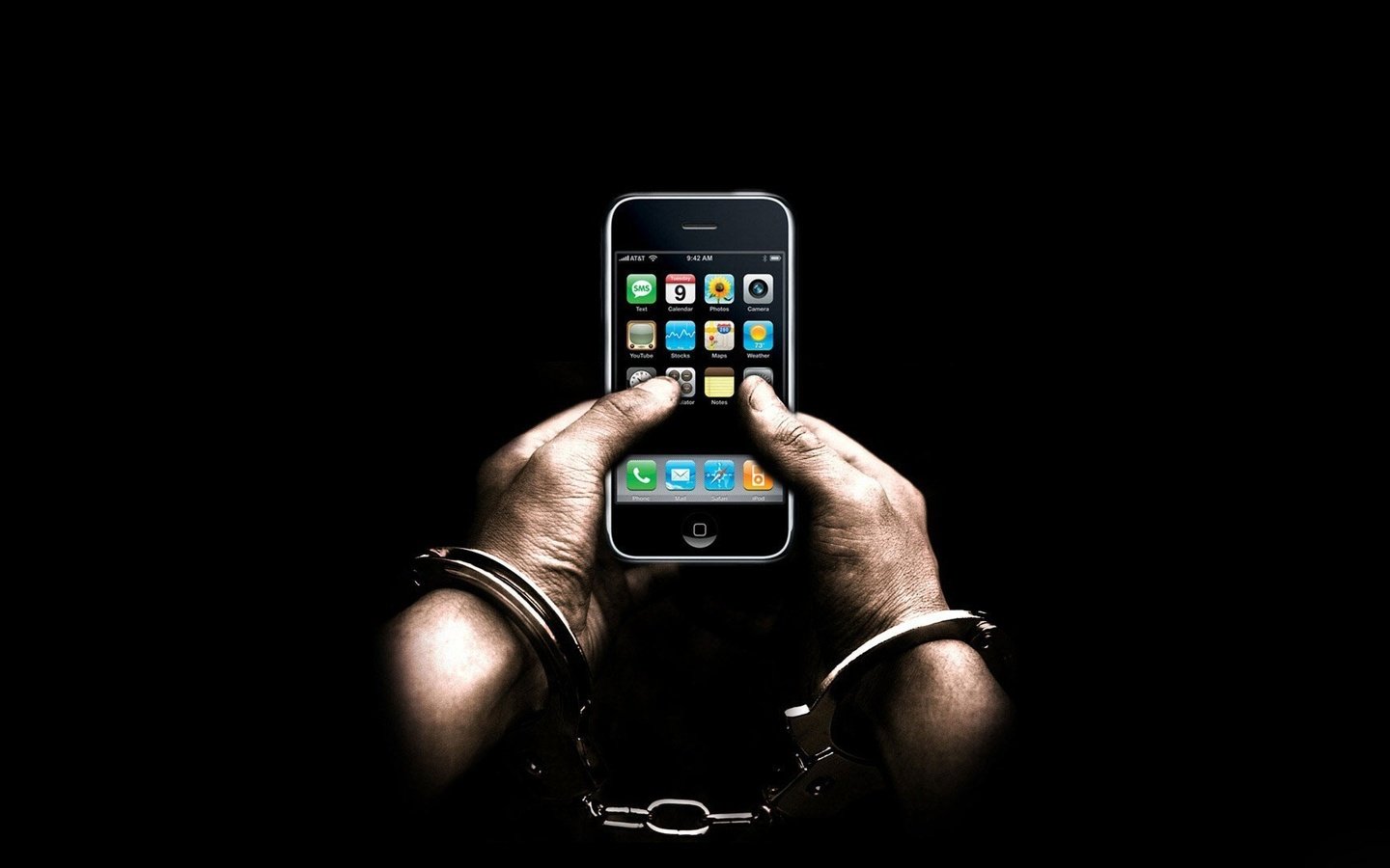 Обои черный фон, руки, телефон, наручники, айфон, black background, hands, phone, handcuffs, iphone разрешение 1920x1080 Загрузить