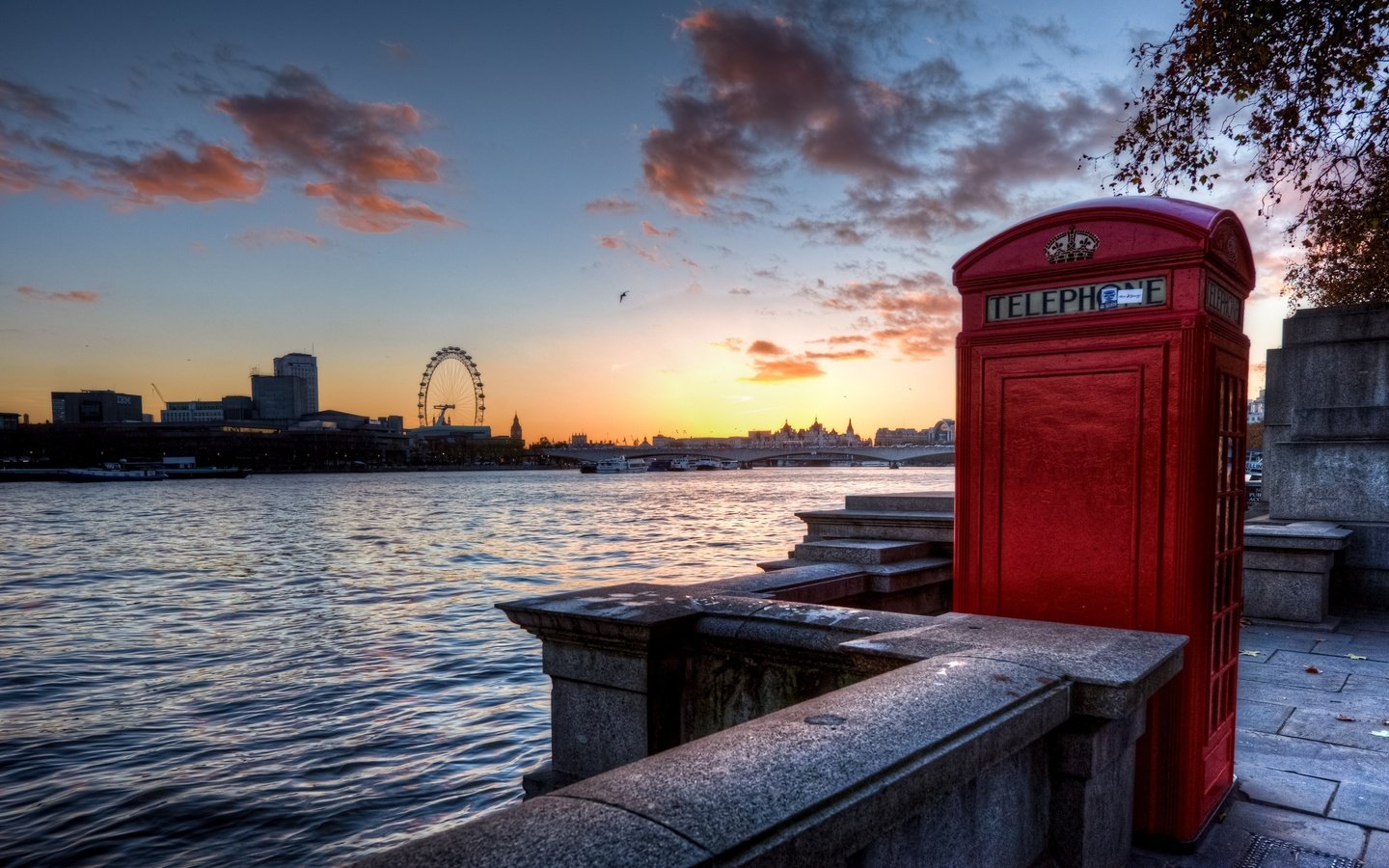 Обои река, лондон, колесо обозрения, англия, телефонная будка, river, london, ferris wheel, england, phone booth разрешение 2560x1600 Загрузить