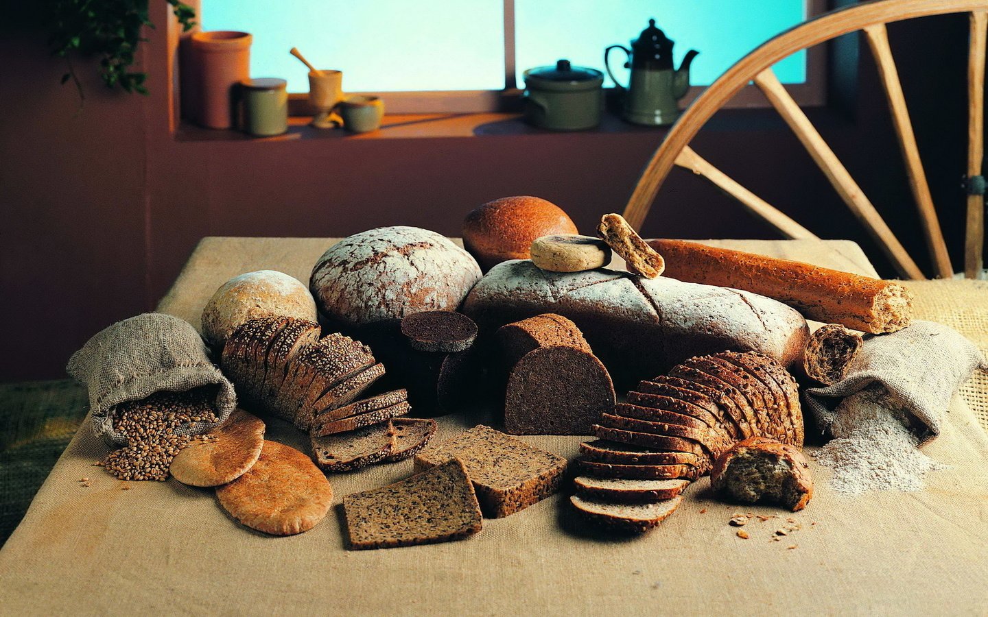 Обои хлеб, выпечка, зерно, мука, разные сорта, ржаной хлеб, bread, cakes, grain, flour, different varieties, rye bread разрешение 1920x1200 Загрузить