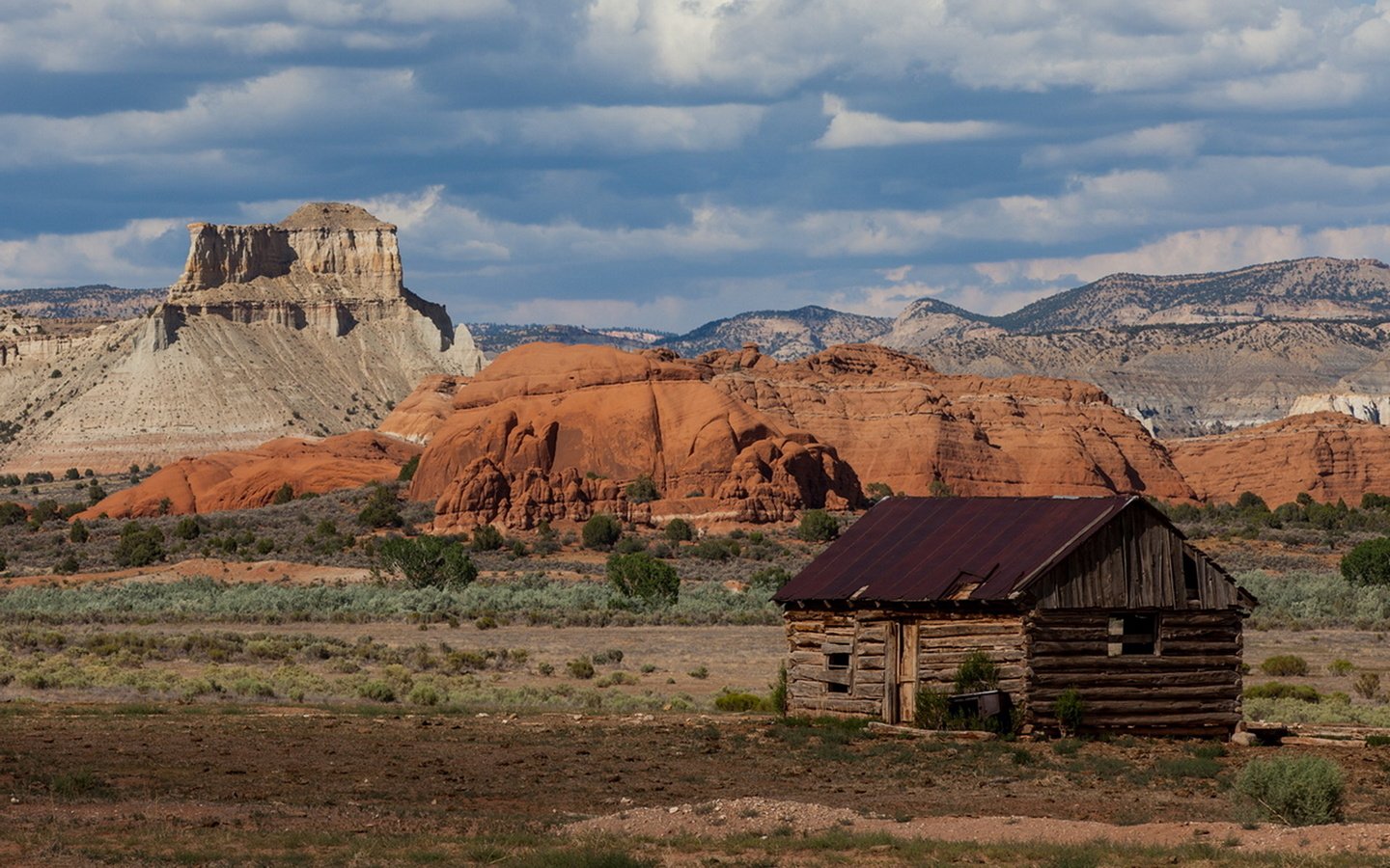 Обои каньон, дом, сша, долина, штат юта, парк кодакром бейсин, canyon, house, usa, valley, utah, park kodachrome basin разрешение 1920x1280 Загрузить