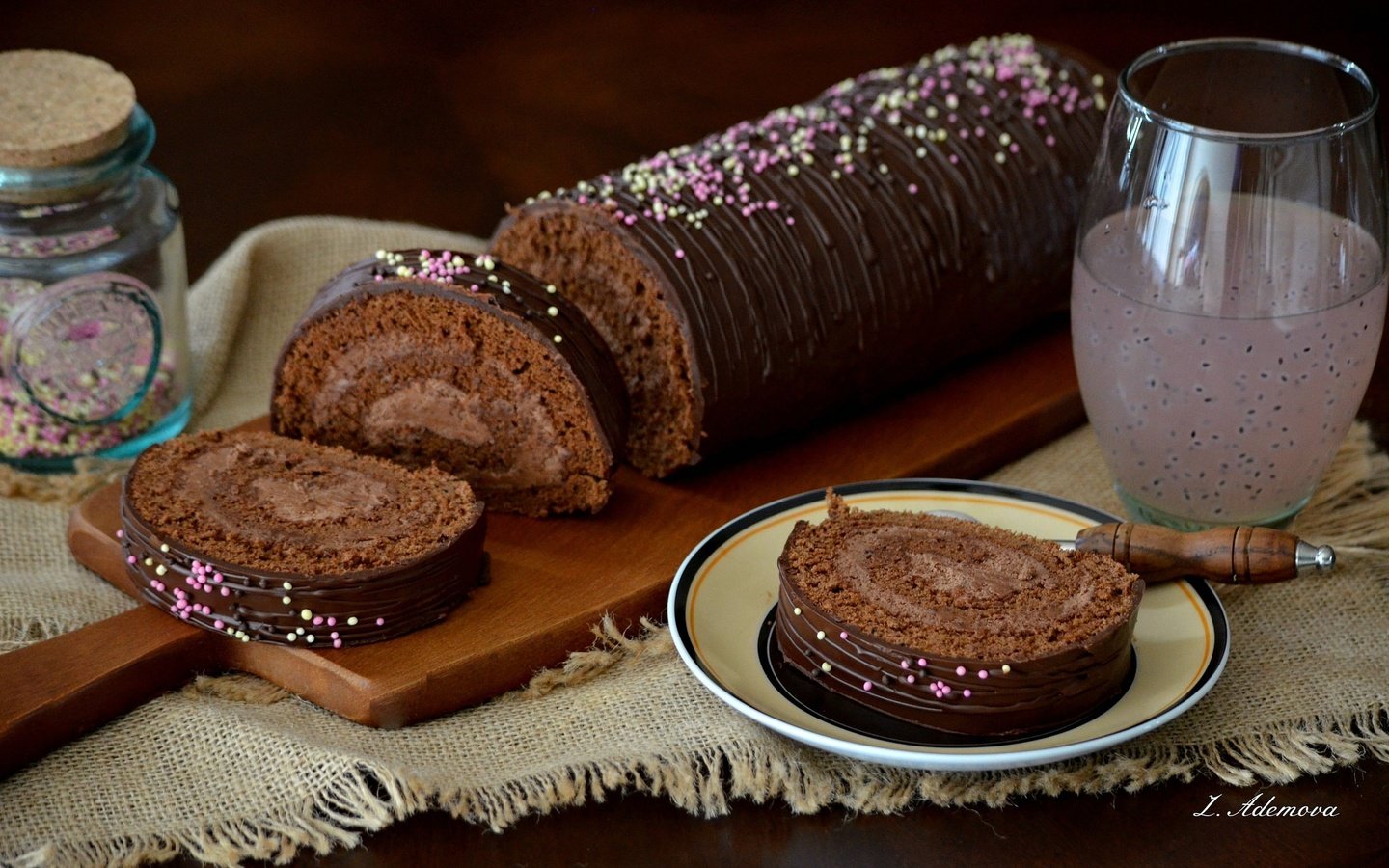 Обои шоколад, сладкое, десерт, рулет, сок, шоколадный рулет, chocolate, sweet, dessert, roll, juice, chocolate roll разрешение 2048x1357 Загрузить