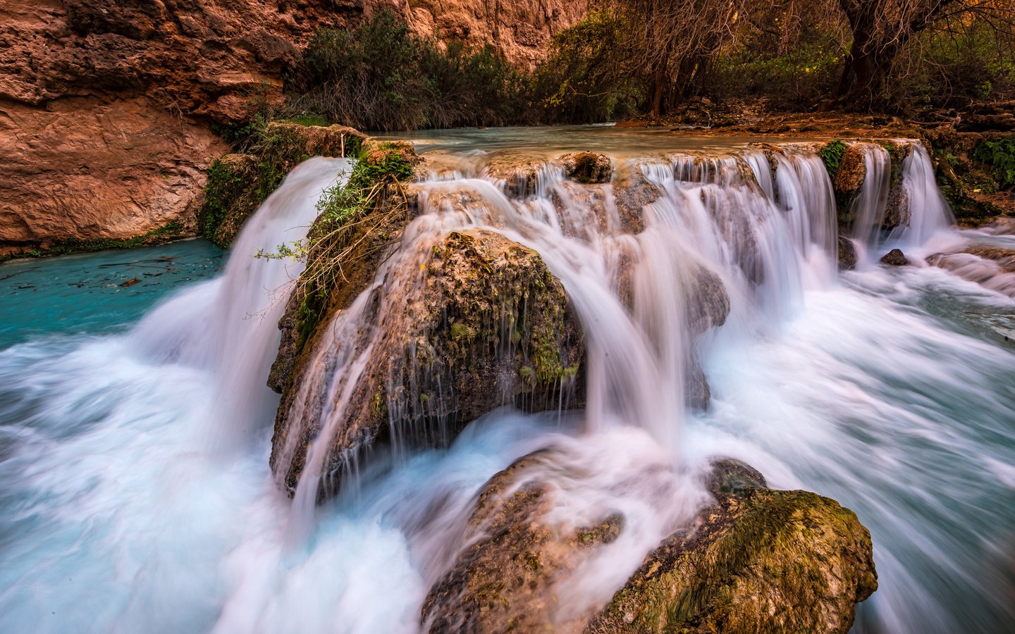 Обои вода, река, скалы, природа, камни, водопад, поток, michael wilson, water, river, rocks, nature, stones, waterfall, stream разрешение 3840x2400 Загрузить