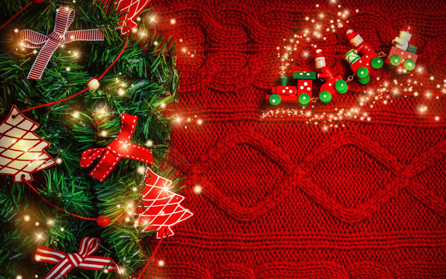 Обои новый год, елка, рождество, паровозик, гирлянда, декор, new year, tree, christmas, train, garland, decor разрешение 3840x2400 Загрузить