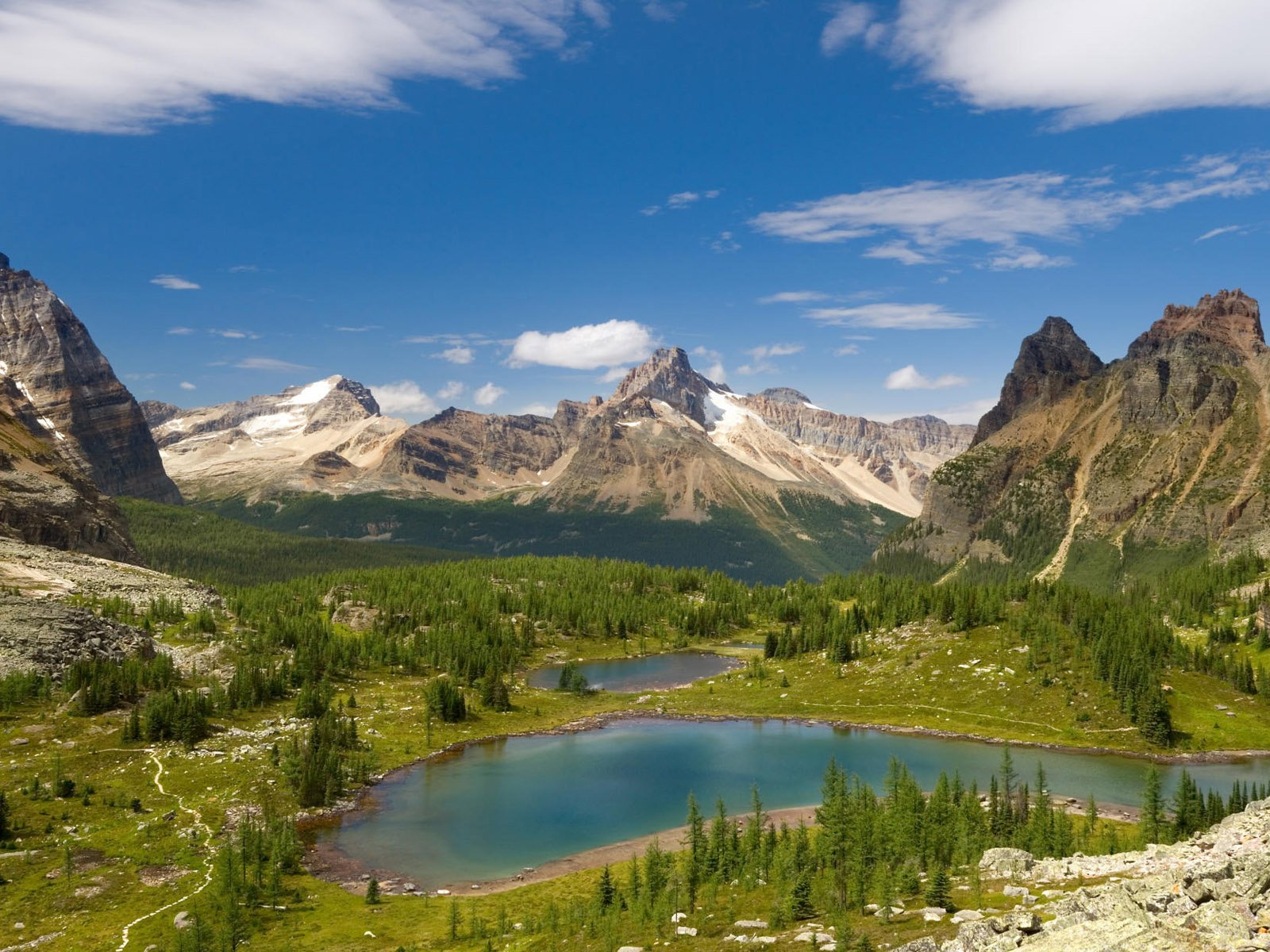 Красота гор окружающий мир 2 класс. Горы. Озеро в горах. Фото природы. Обои горы.